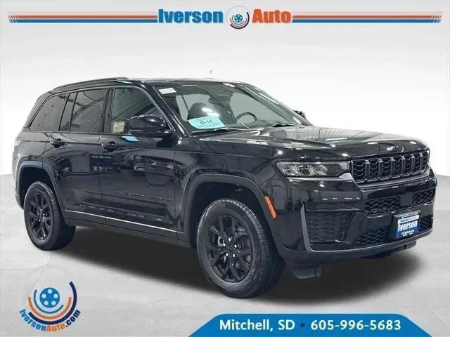 2026 Jeep Grand Cherokee Laredo