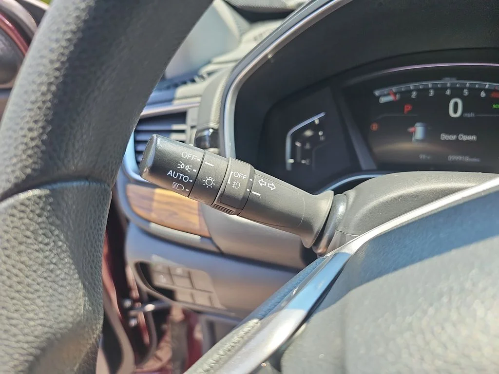 Used 2017  Honda EX image 25