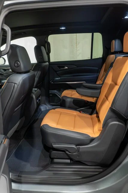 2027 Chevrolet Traverse Z71 - Photo 11