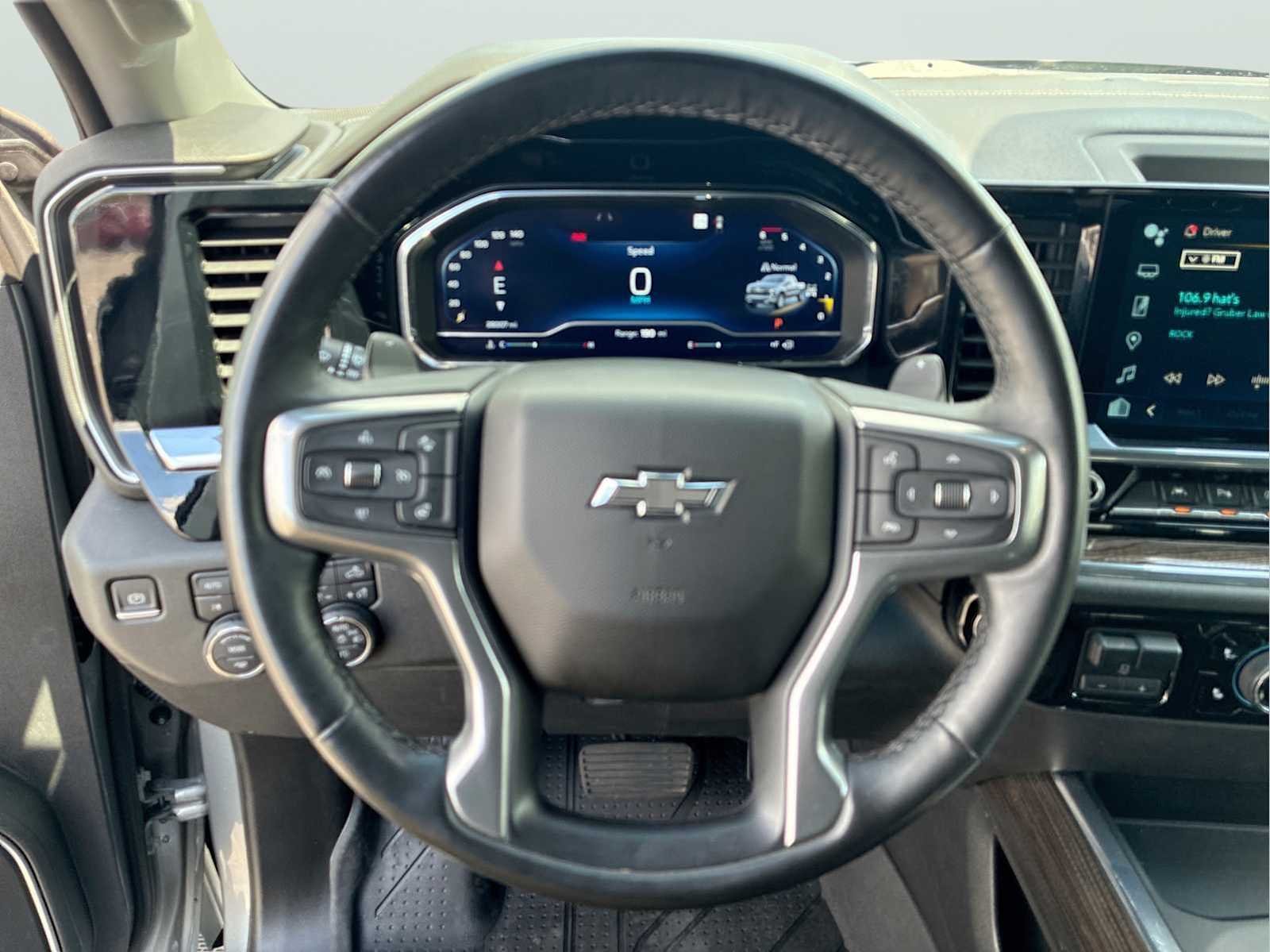 2023 Chevrolet Silverado 1500 RST - Photo 14