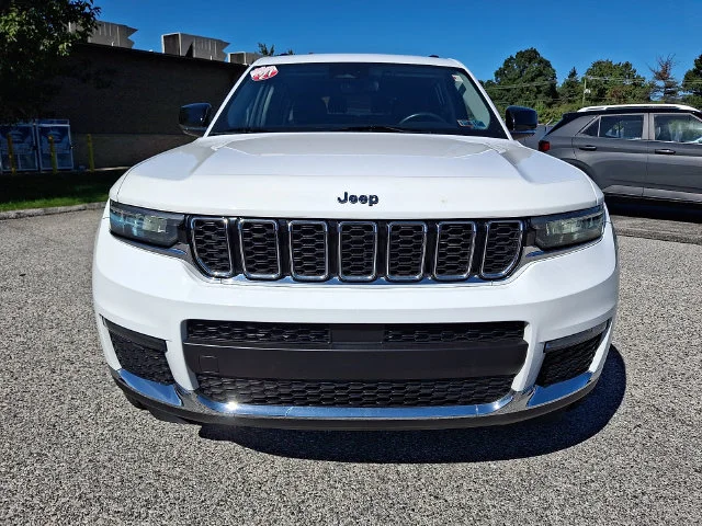 Used 2021 White Jeep Limited image 2