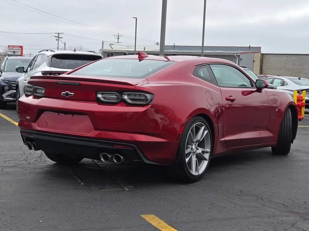 Used 2023 Red Chevrolet 1LT image 10