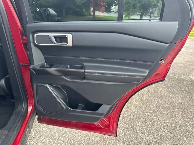 Used 2020 Red Ford XLT image 23