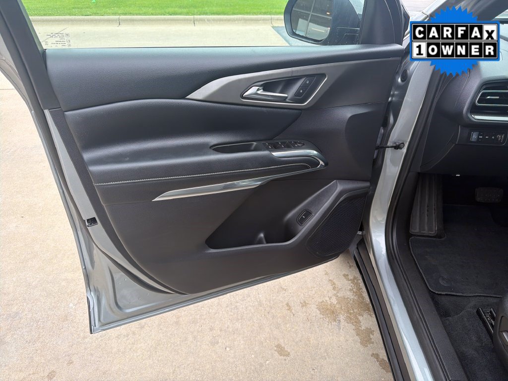 Used 2026 Sterling Gray Metallic Chevrolet AWD LT image 27