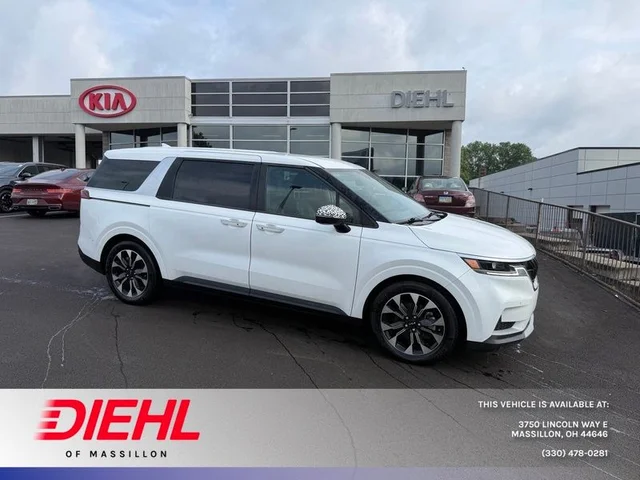 2023 Kia Carnival EX