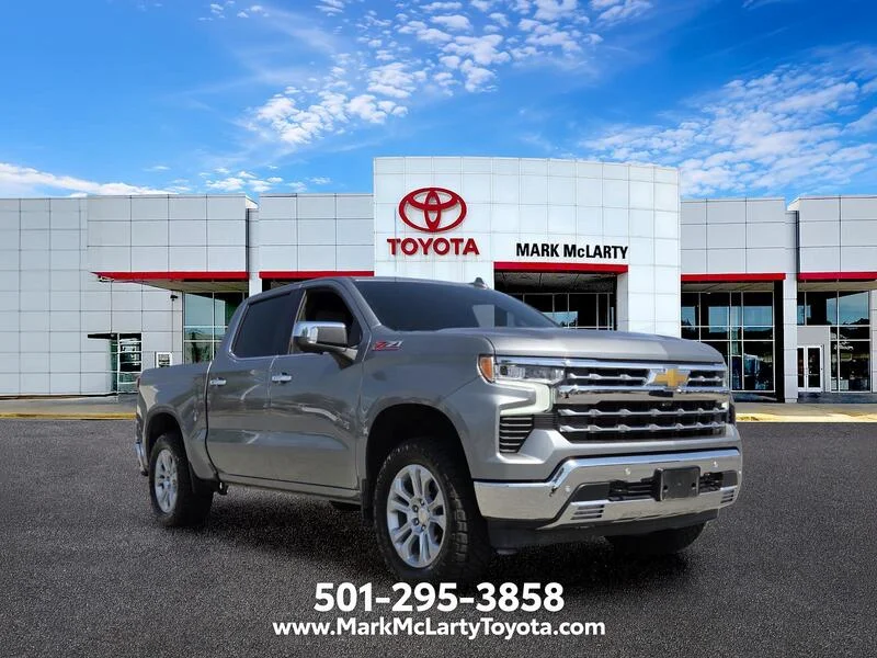 Used 2026 CYPRESS GRAY CHEVROLET 4WD CREW CAB 147" LTZ image 7