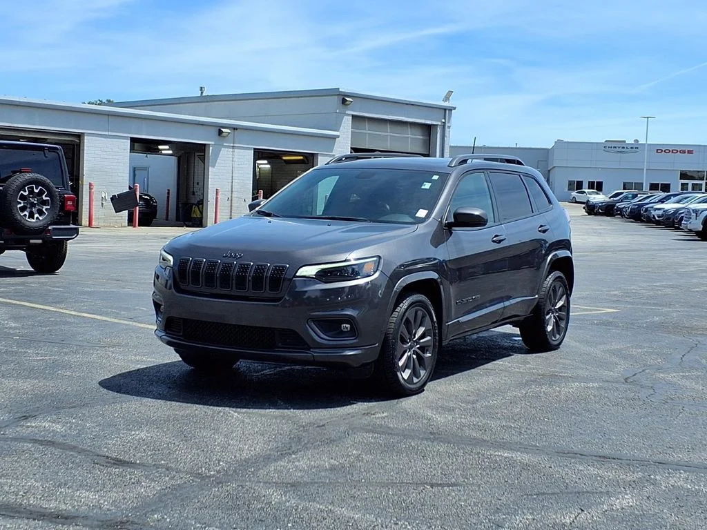 Used 2020 Jeep Cherokee Limited with VIN 1C4PJMDX4LD631406 for sale in Kansas City