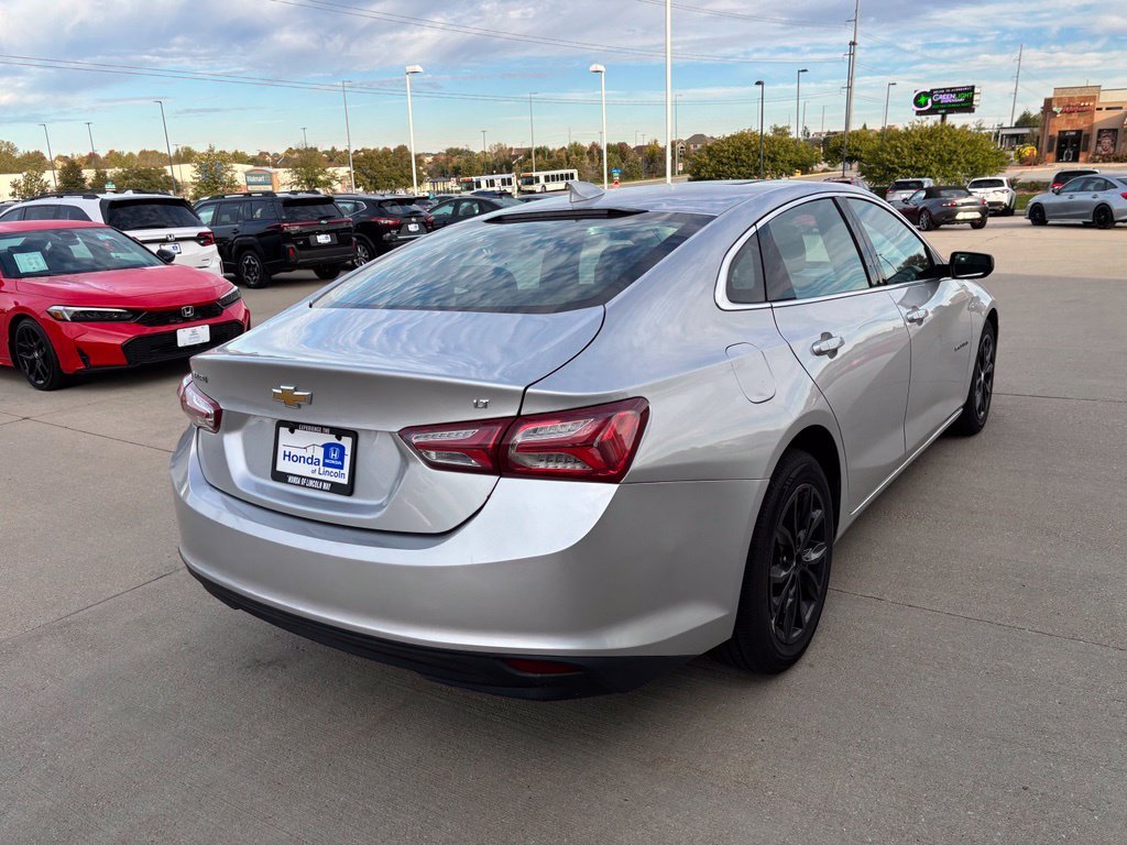 Used 2021 Silver Ice Metallic Chevrolet LT image 5