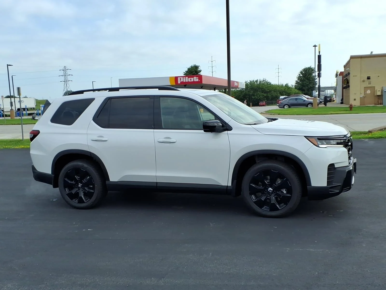 New 2026 Platinum White Pearl Honda Black Edition image 2