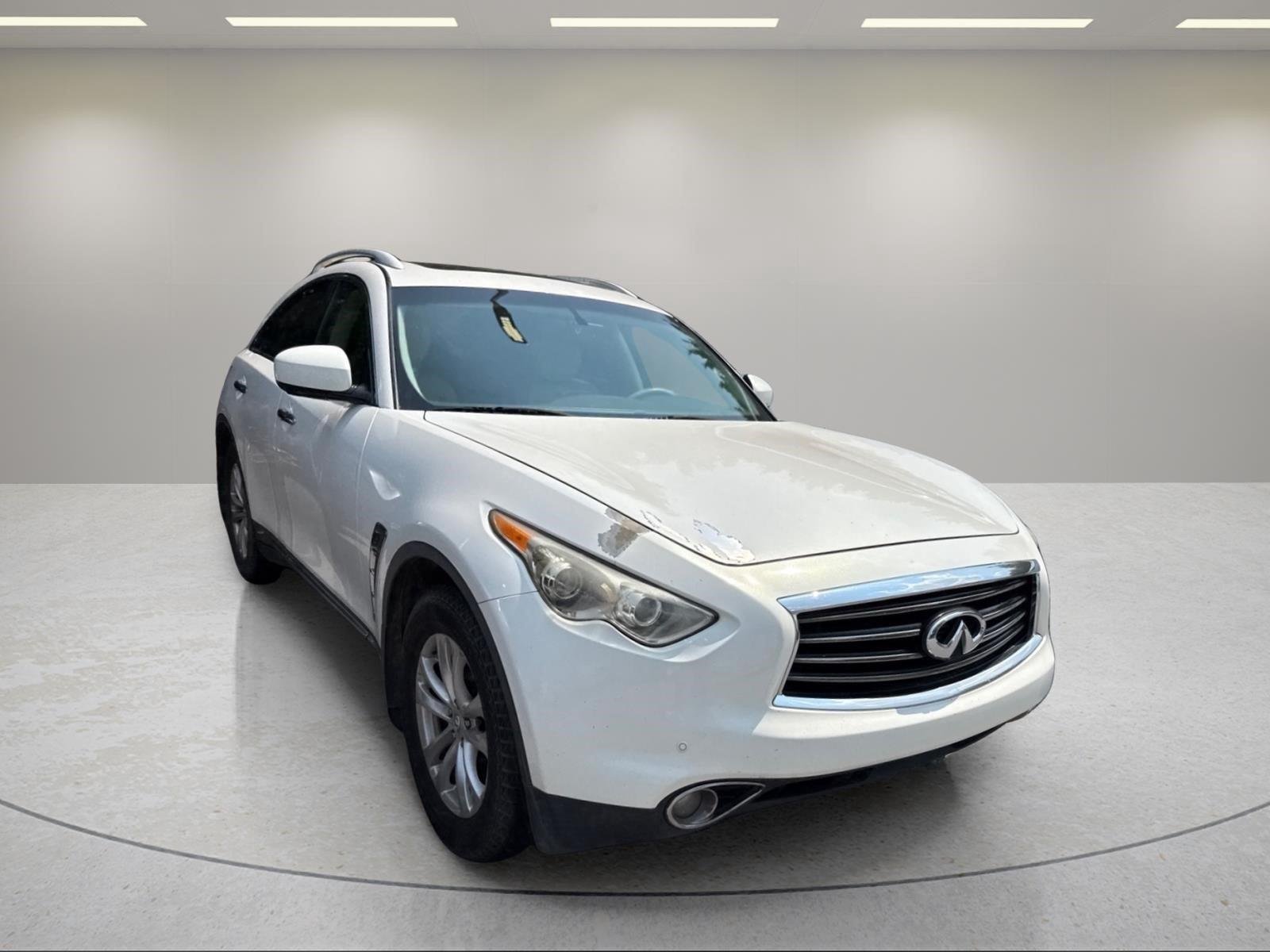 Used 2013 Moonlight White INFINITI  image 16