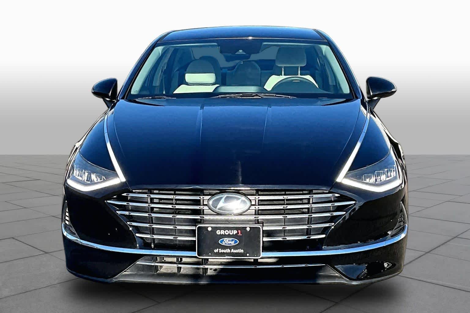 Certified Used 2021 Nocturne Black Hyundai Blue image 4