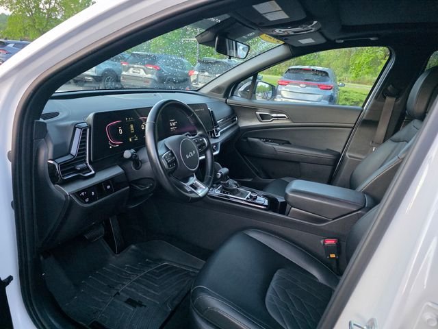 Used 2025 White Kia X-Line image 15