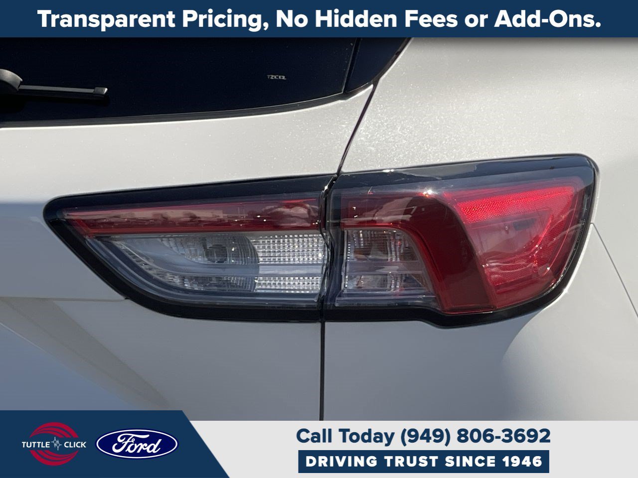 Used 2020  Ford Titanium Hybrid image 18