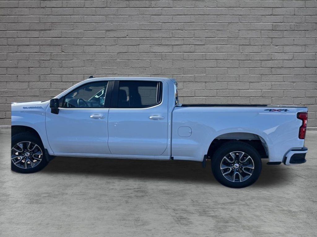 Used 2025 White Chevrolet RST image 36