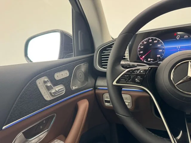 New 2026 Obsidian Black Metallic Mercedes-Benz GLE 350 image 23