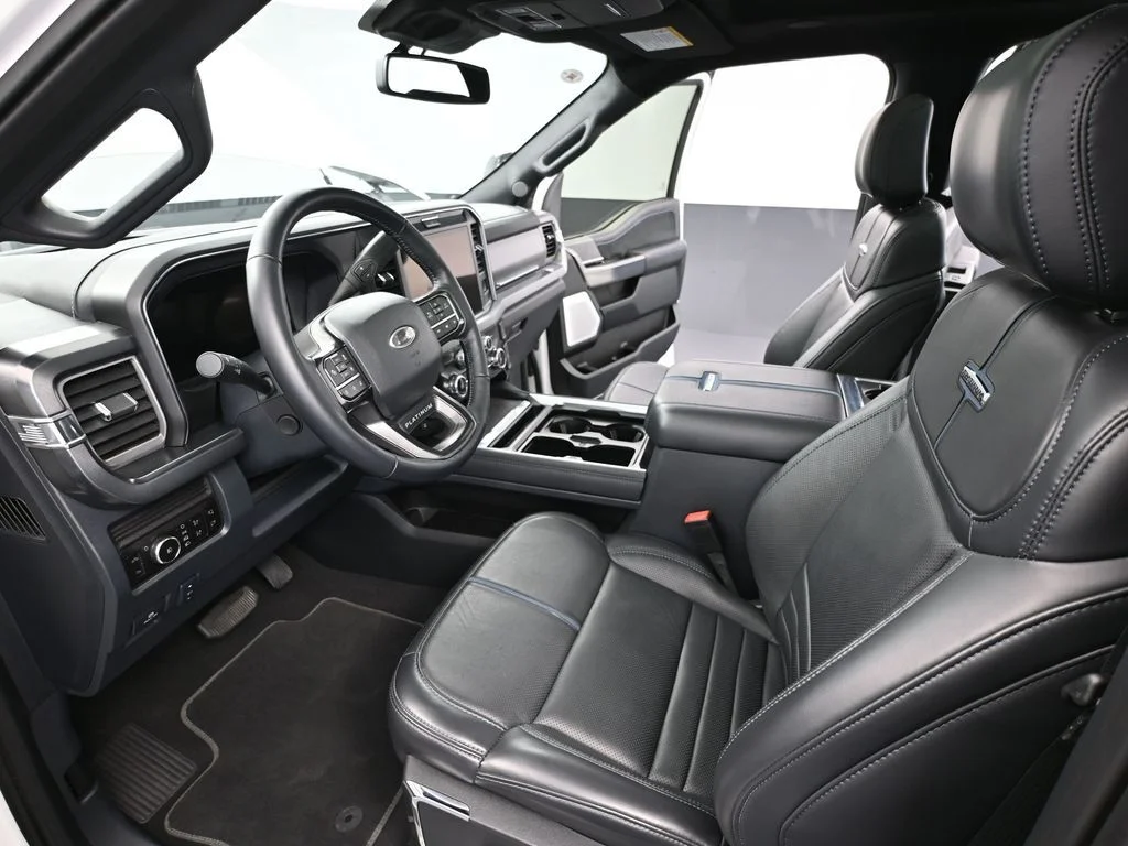 2025 Ford F-250 Super Duty Platinum - Photo 18