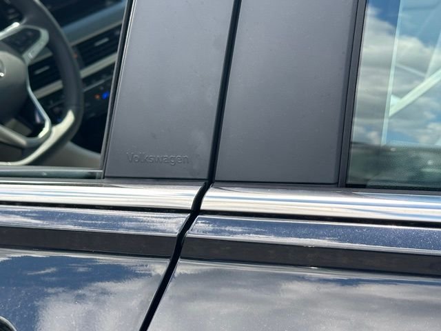 New 2026 Deep Black Pearl Volkswagen 1.5T SE image 11