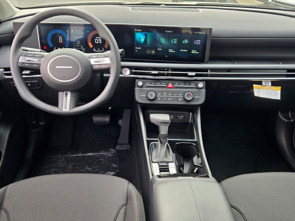 New 2026 Phantom Black Hyundai SE image 15