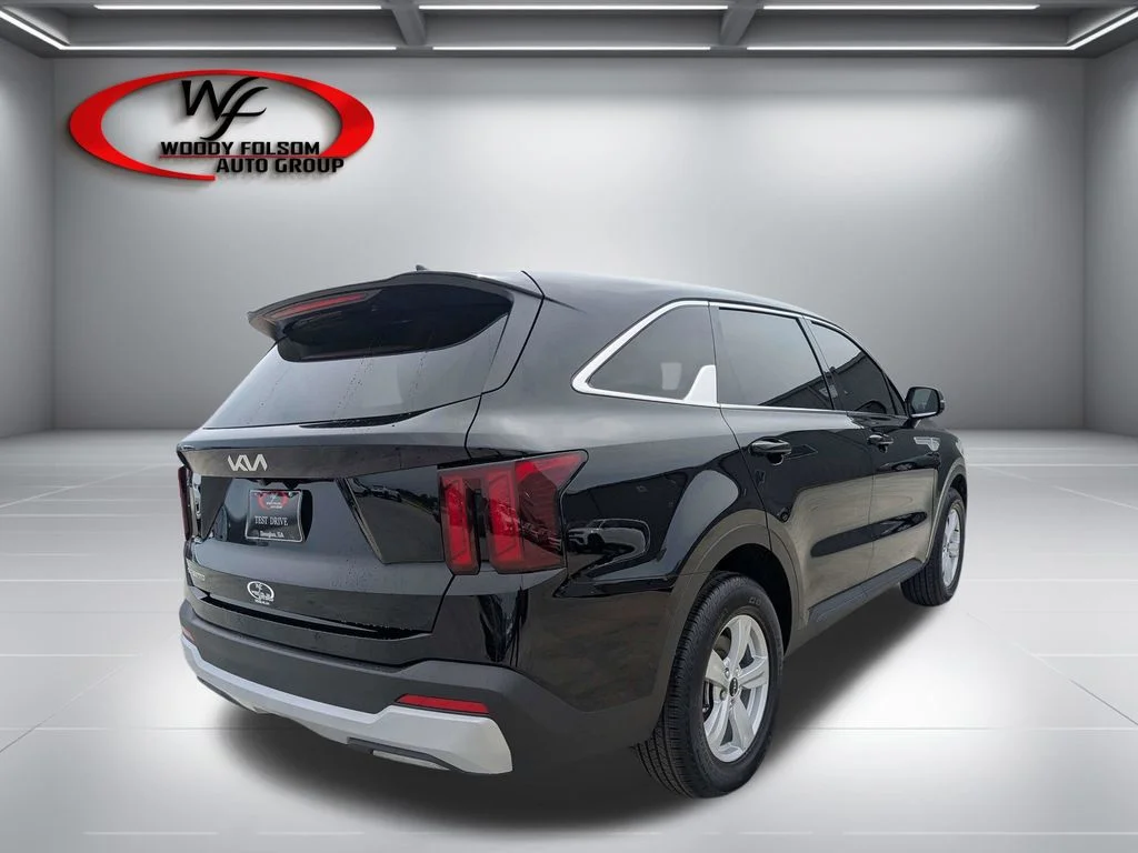 Used 2026 Black Kia LX image 4
