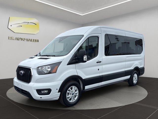 Used 2025 White Ford XL image 3
