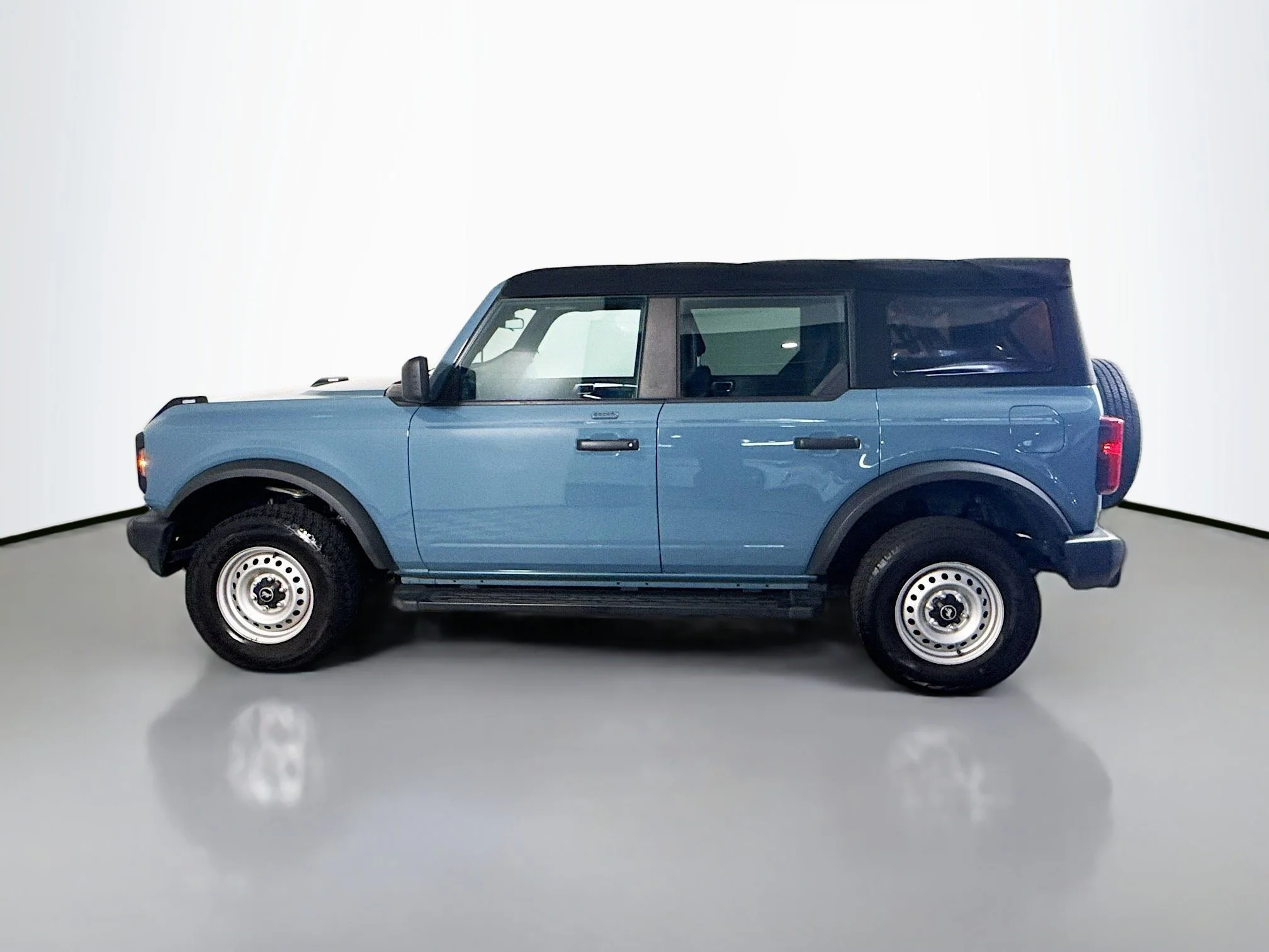 Used 2023 Area 51 Ford Base image 4