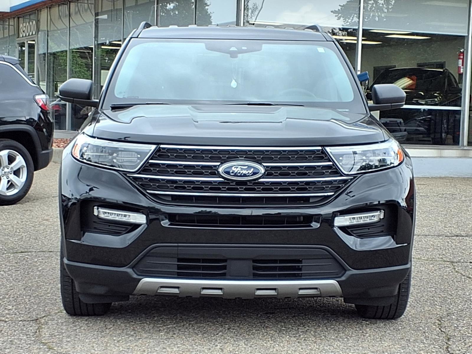 Certified Used 2024 Agate Black Metallic Ford XLT image 25