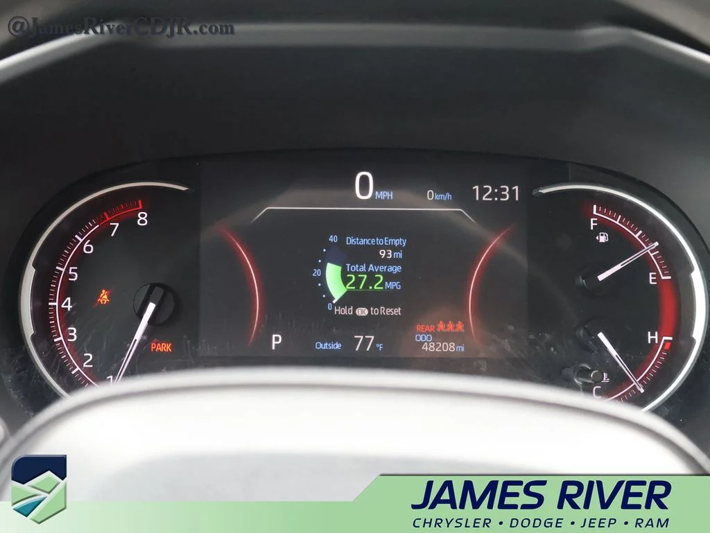 Used 2024 Silver Toyota XLE image 28