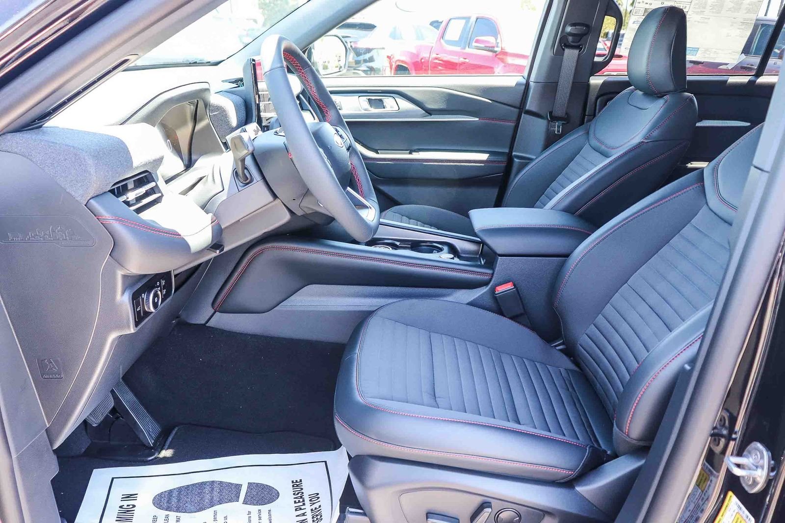 New 2026 Agate Black Metallic Ford ST-Line image 18