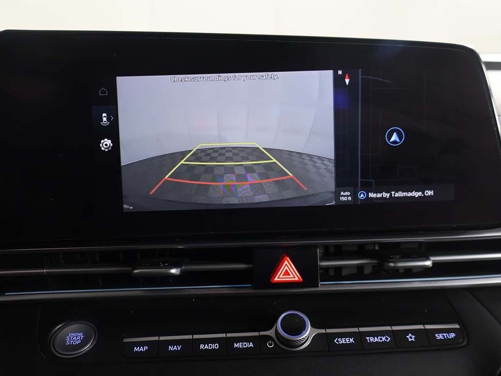 Used 2025 Black Hyundai SEL Convenience image 39
