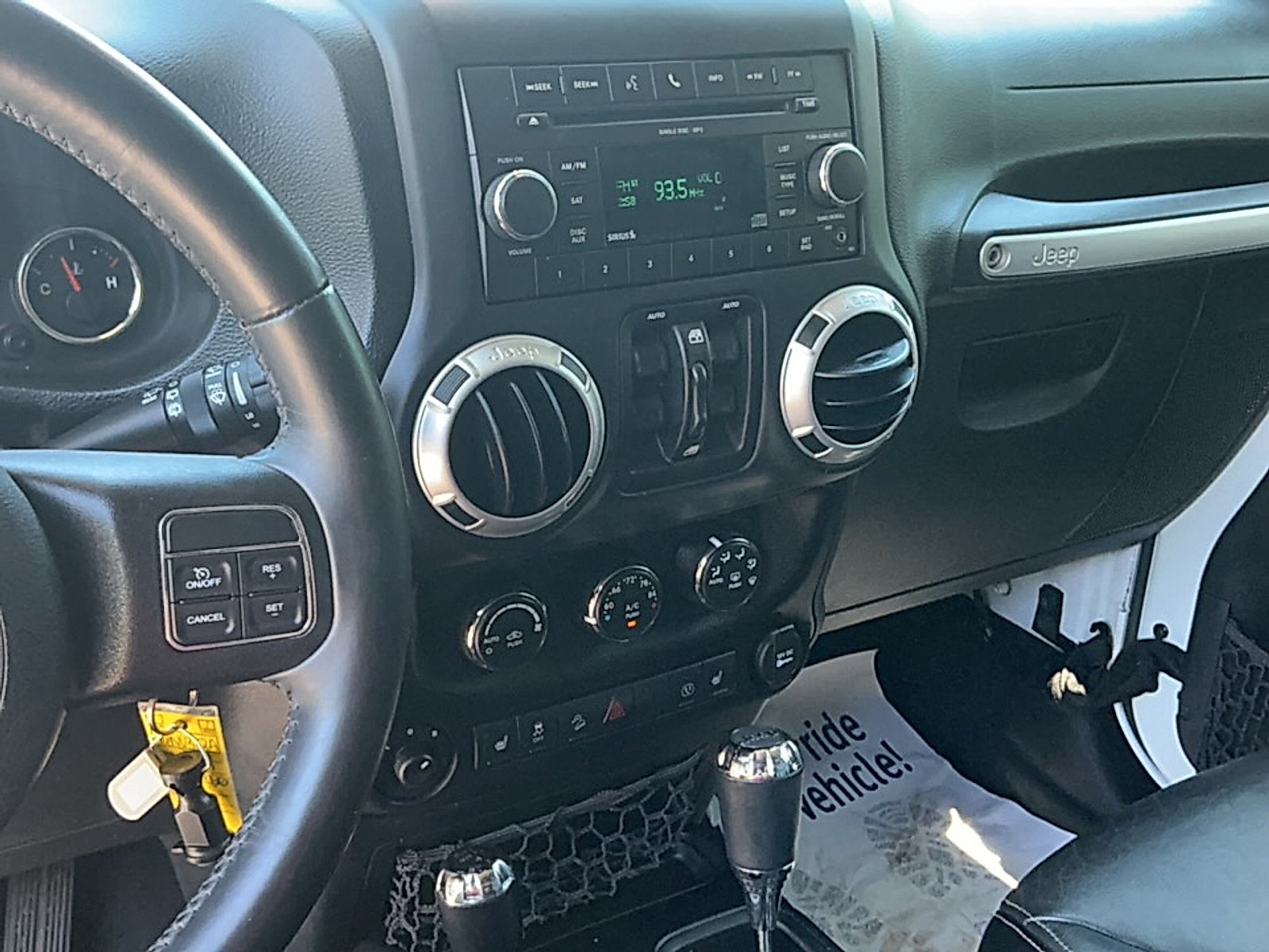 Used 2016 Bright White Clearcoat Jeep Sahara image 9