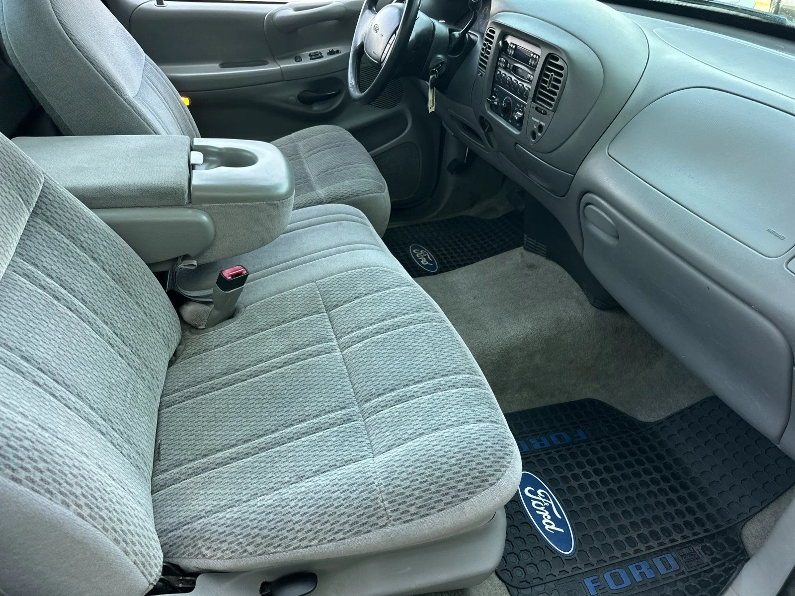 Used 1997 Teal Clearcoat Metallic Ford  image 13