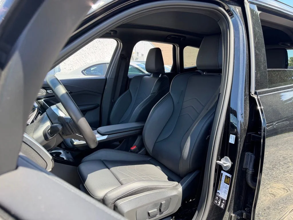 Used 2026 Black BMW xDrive28i image 16