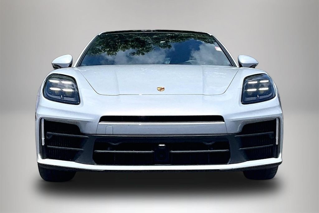 Used 2025  Porsche 4 image 3