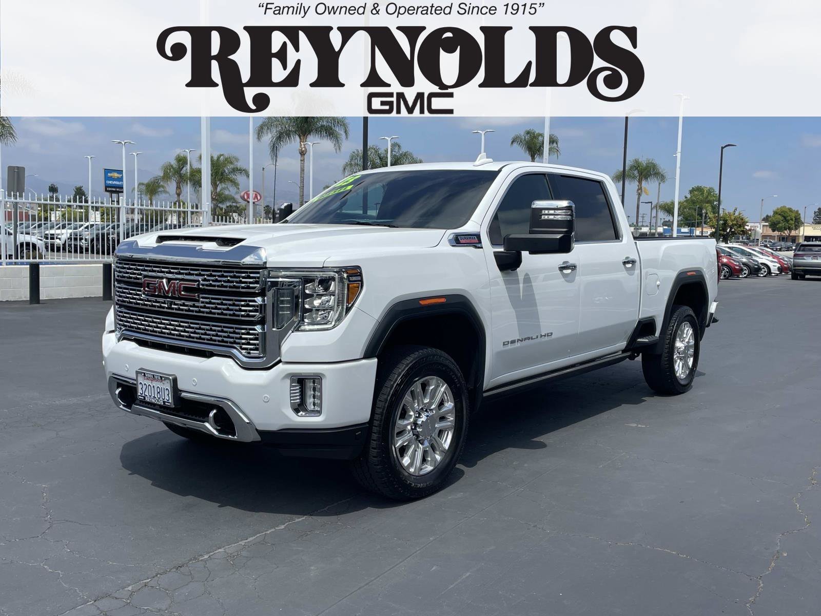 2023 GMC Sierra 4WD Crew Cab Standard Box Denali's photo