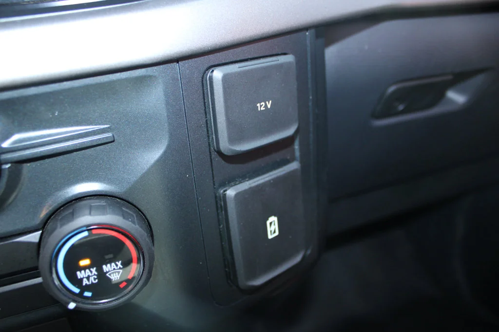 Used 2024 Blue Metallic Ford XL image 34
