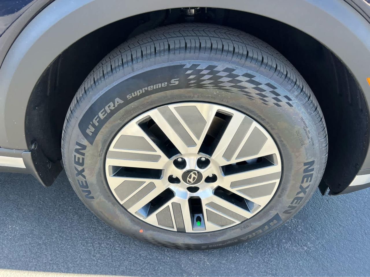 New 2026 Classy Blue Pearl Hyundai SEL 8P image 16