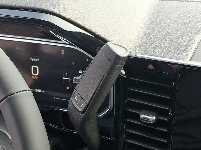 New 2026 Onyx Black GMC Elevation image 11