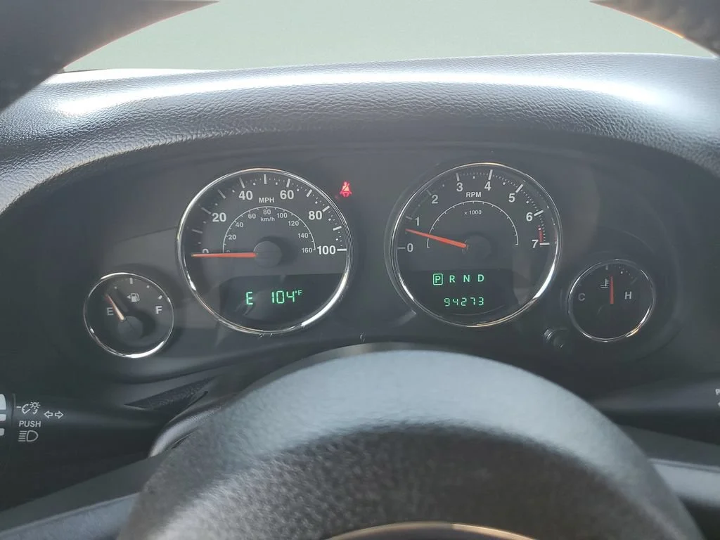 Used 2014 Black Jeep Sahara image 23