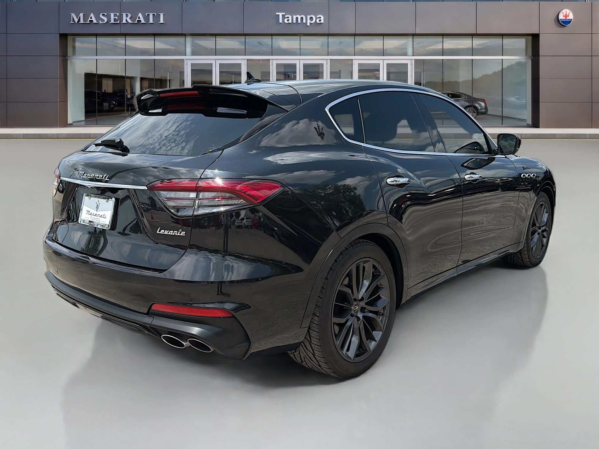 Used 2022 Nero Ribelle Metallic Maserati Modena image 3