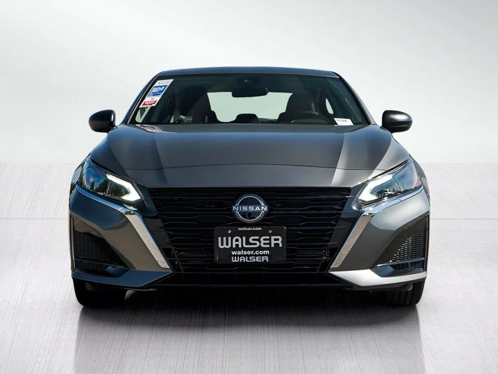 New 2026 Gun Metallic Nissan 2.5 SV image 2