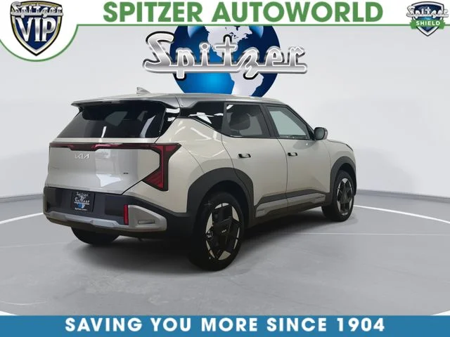 New 2027 Ivory Silver Kia S image 10