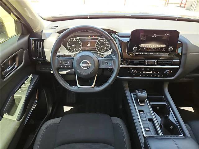 Used 2025 Black Nissan SV Front-Wheel Drive image 8