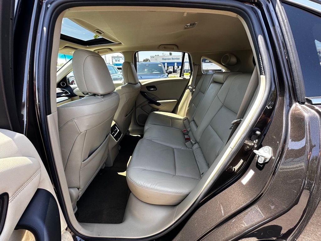 Used 2018  Acura Technology Package image 22