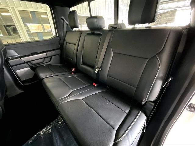 New 2026 Star White Metallic Tri-Coat Ford Lariat image 33