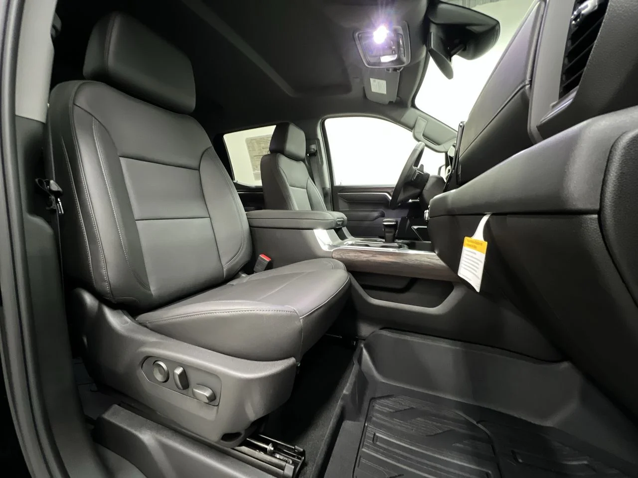 2026 GMC Sierra 1500 SLT - Photo 86