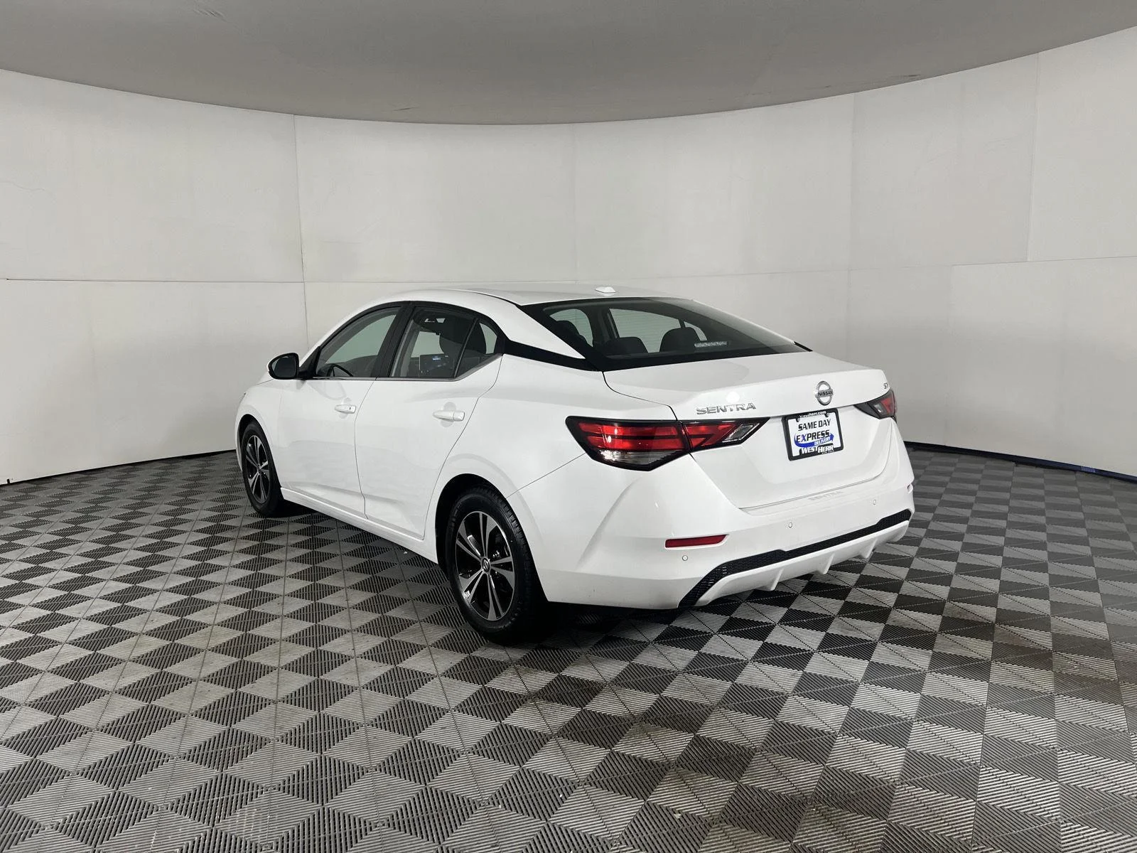 Used 2023 Aspen White Tricoat Nissan SV image 6
