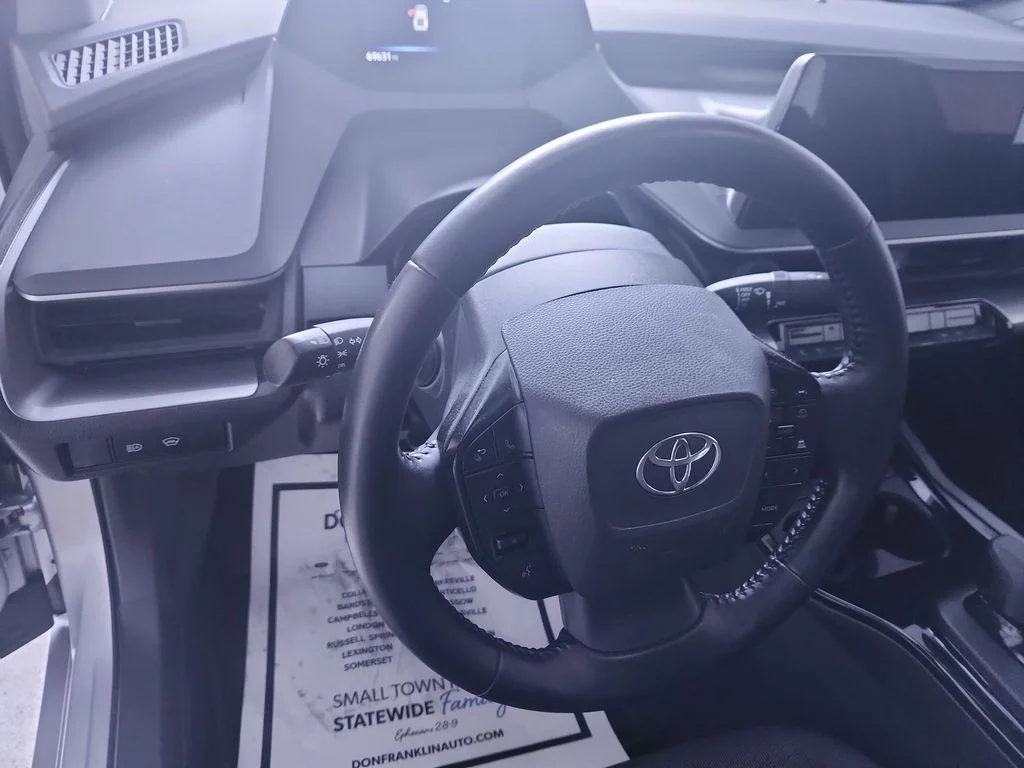 2023 Toyota Prius LE - Photo 14