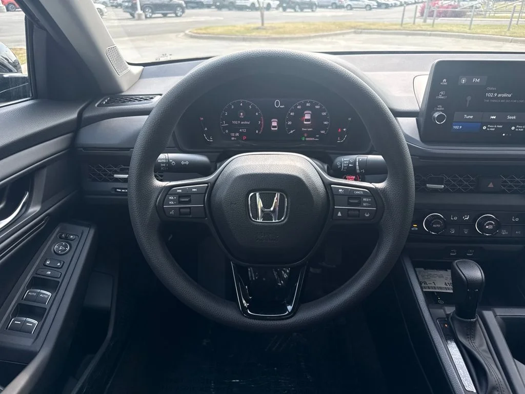 Certified Used 2026 Crystal Black Pearl Honda SE image 19