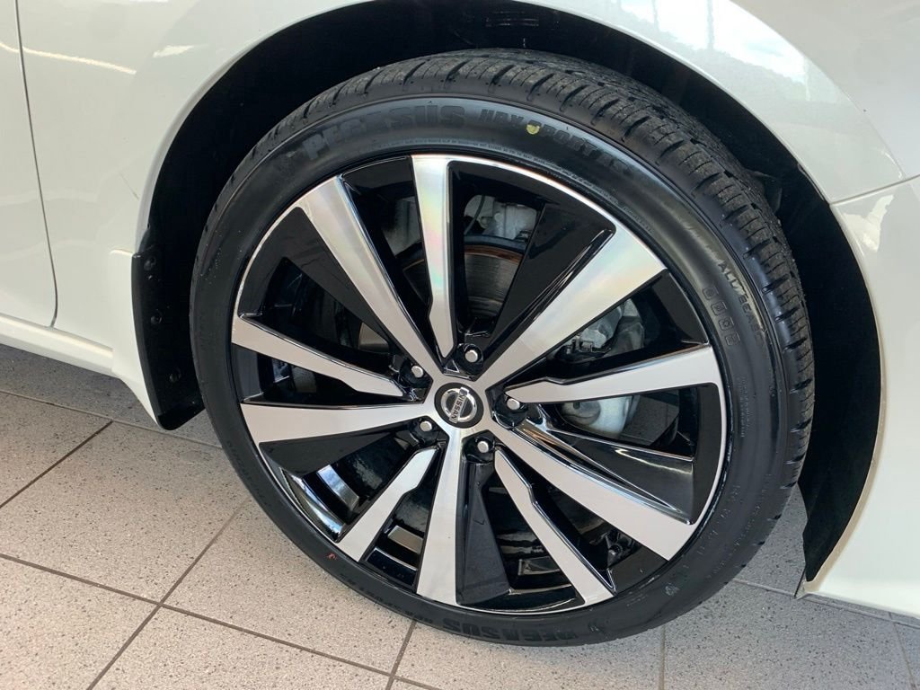 2020 Nissan Altima SR - Photo 24