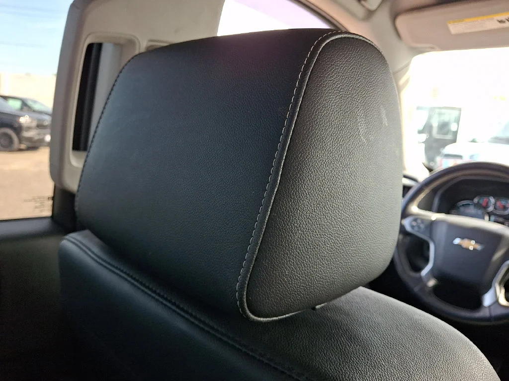 Used 2018 BLACK Chevrolet LT image 14